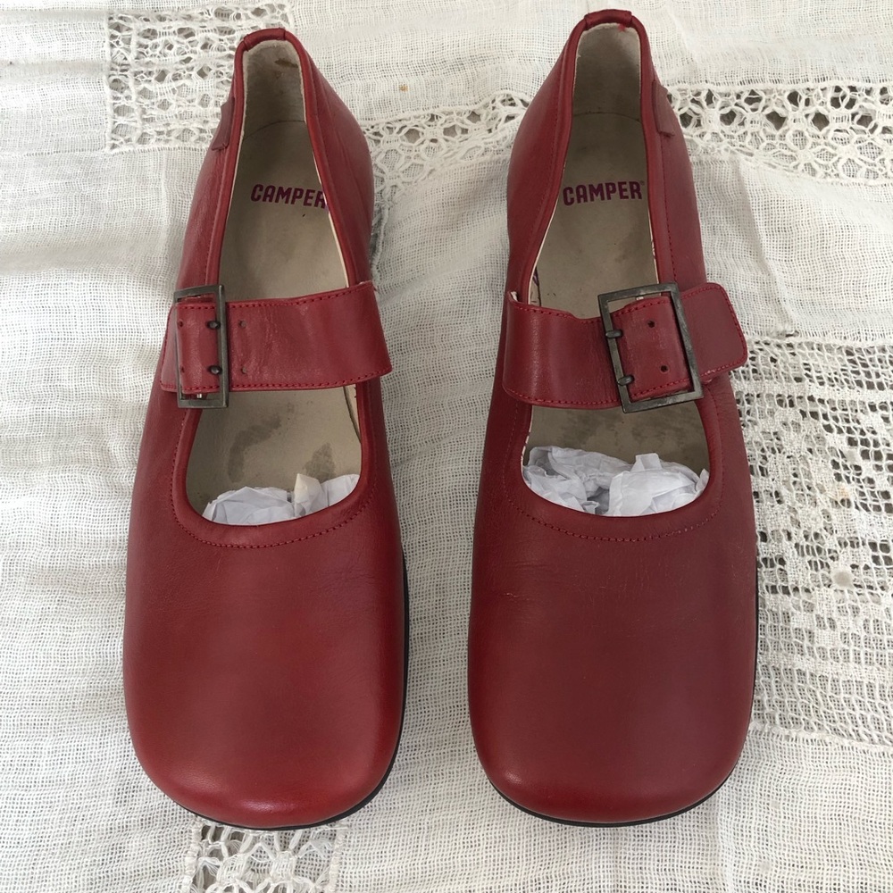 Vintage Camper red leather Mary-janes size 38 (US 7) with big buckle